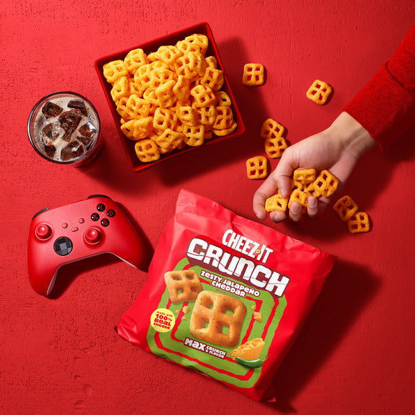 Cheez-It Crunch Zesty Jalapeno Cheddar Cheesy Baked Snacks, Lunch Snacks, 6.5 oz