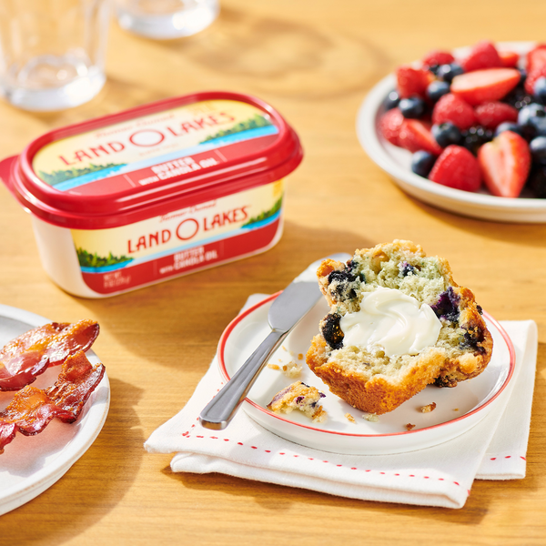 Land O Lakes Butter with Canola Oil, Spreadable