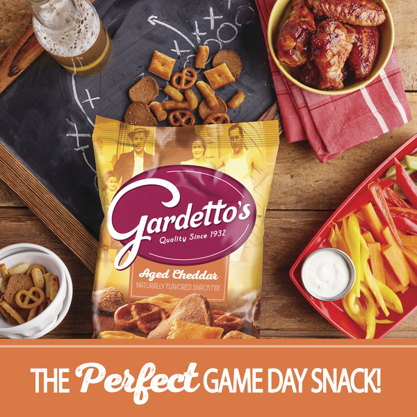 Gardetto's Snack Mix Aged Cheddar Pub and Party Mix Bag